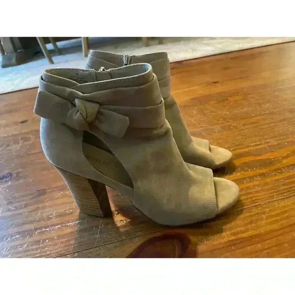 Nine West Shoes - Nine West Zeina Peep Tope Taupe Heeled Bootie, sz 7